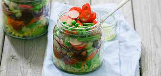 Recept van het Voedingscentrum: Salade in een pot
