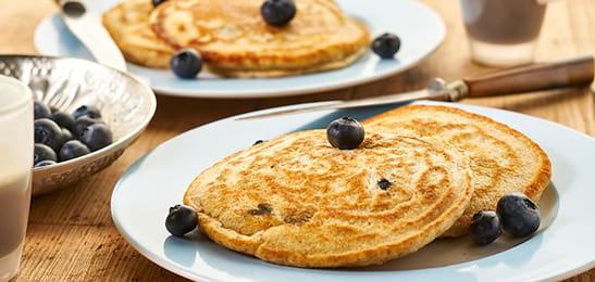 Recept van het Voedingscentrum: American pancakes met blauwe bessen