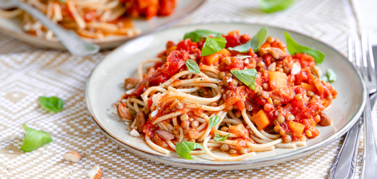 Recept van het Voedingscentrum: Spaghetti met tomaten-linzensaus
