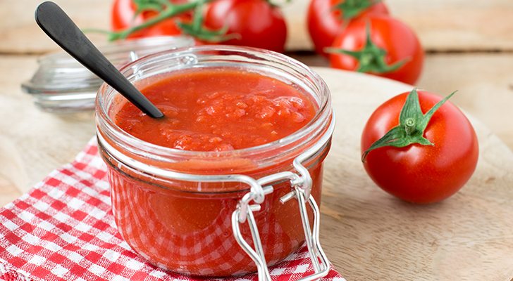 Zelfgemaakte tomatenketchup